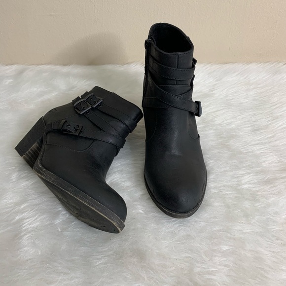 rocket dog booties black